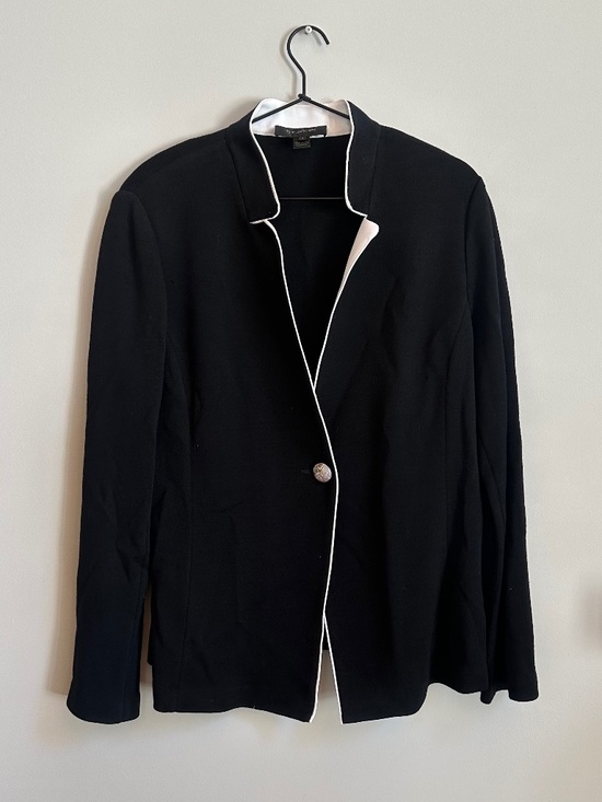 St. John Jackets & Blazers - St John Black Blazer